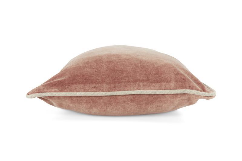 Heirloom Velvet - SLD Pillow