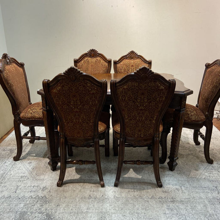 Dark Wood DR Table + 6 Chairs