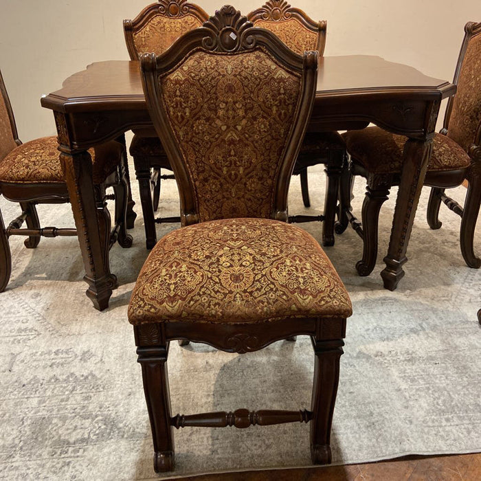 Dark Wood DR Table + 6 Chairs