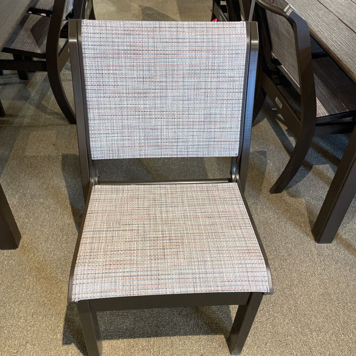 Leeward Armless Side Chair (KCH) (9L1K56202)