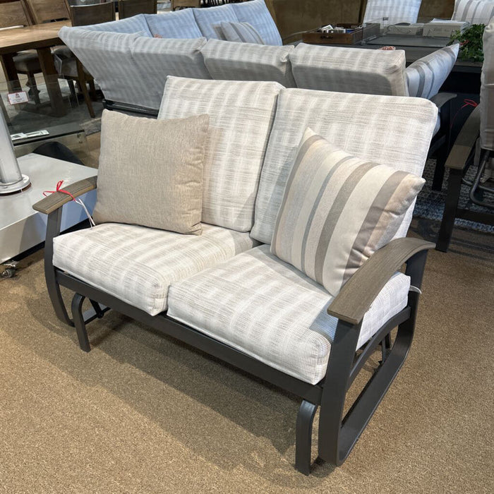 Belle Isle Glider Loveseat (BIKH) (BX4T77901)