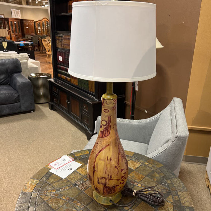 Tan Vase Table Lamp (KI)