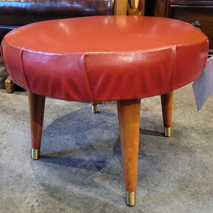 Sm Red Round Ottoman (CI)