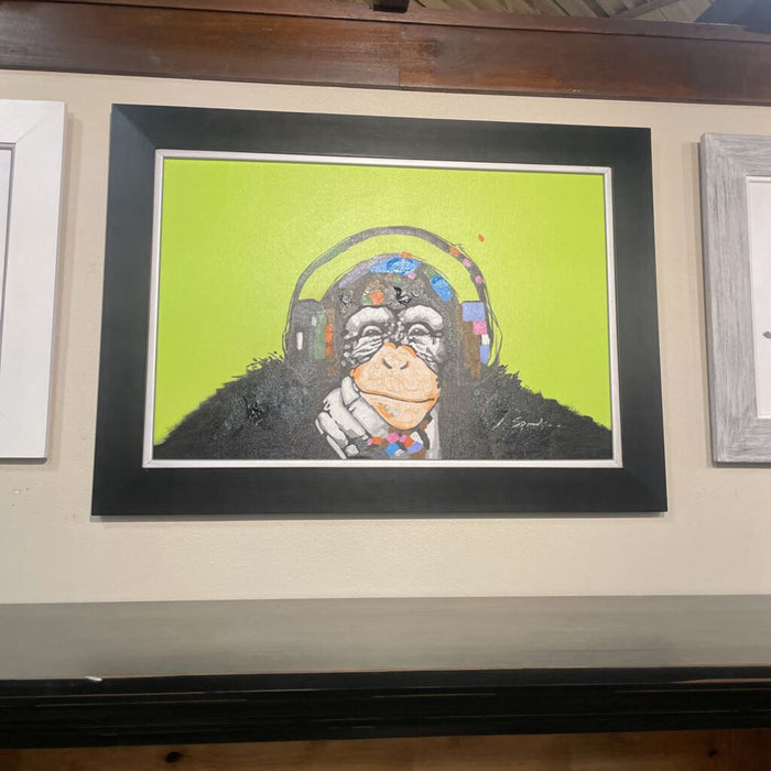 Chimp + Headphones Canvas (32x44) (LKK)