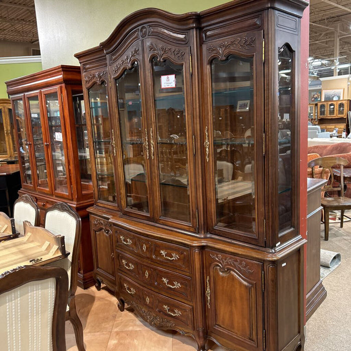 DW Floral Carved 2PC Hutch (TBH)