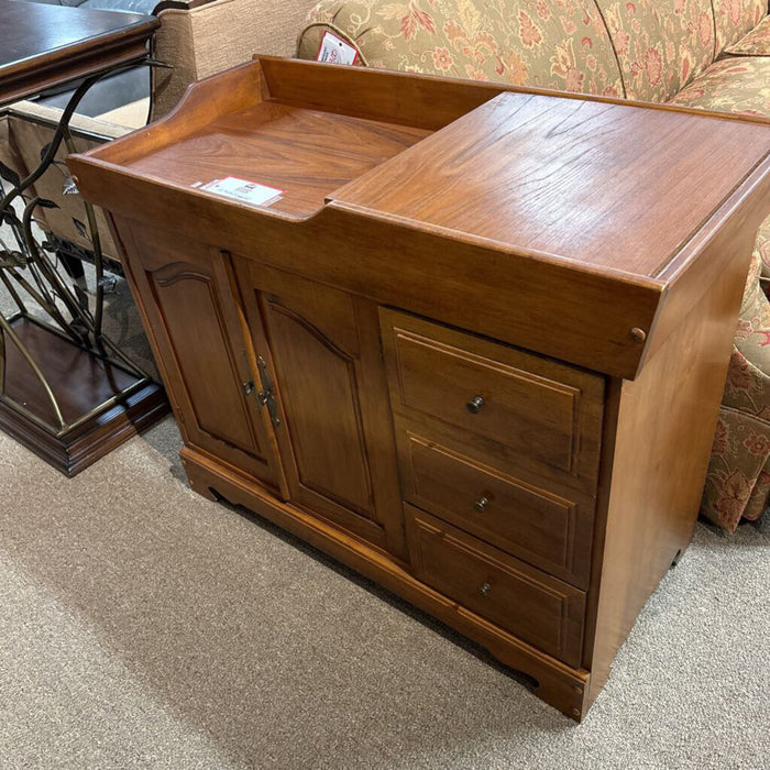 Oak Dresser (BLH)