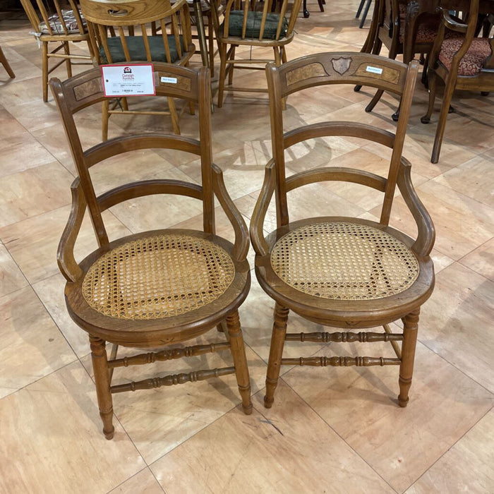 S/2 Oak Dining Chairs (TK)