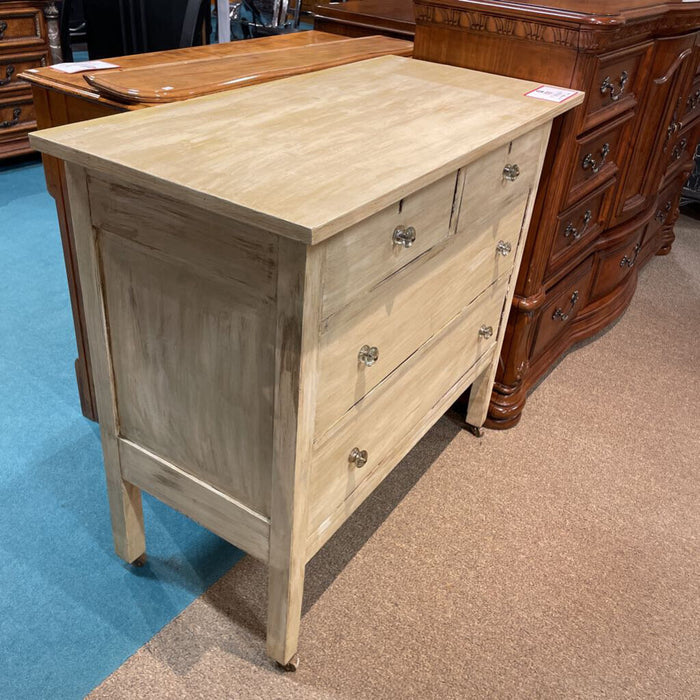 White 3 Drawer Dresser + Mirror (LCH)