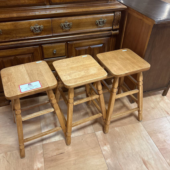 S/3 Oak Stools (ML)