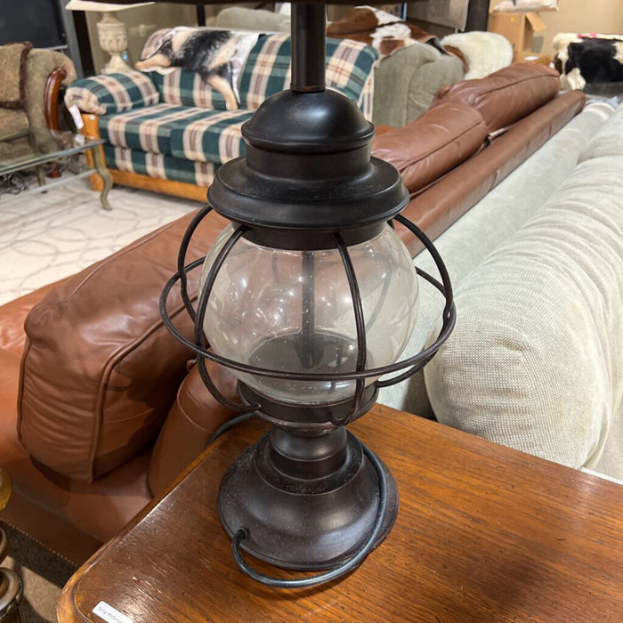 Outdoor Lamp W/ Glass Bottom