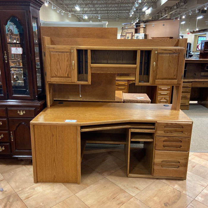 Oak Desk w/ Hutch