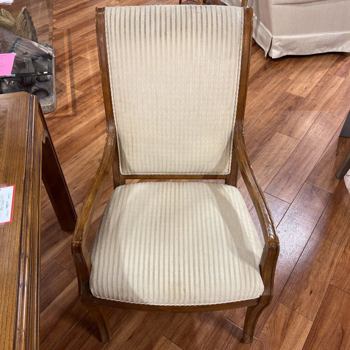 Ethan Allen DR Table + 6 Chairs + 3L