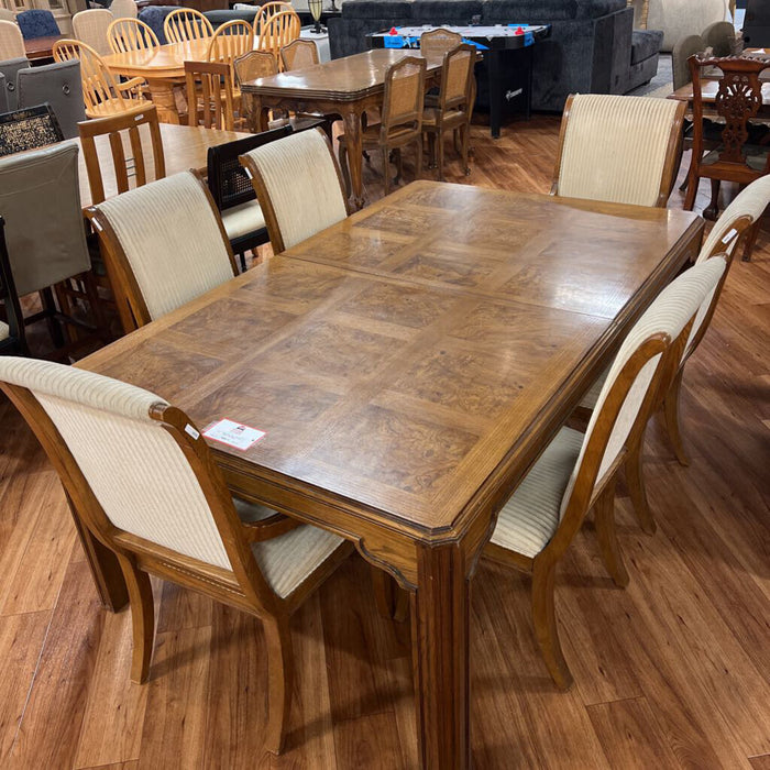 Ethan Allen DR Table + 6 Chairs + 3L