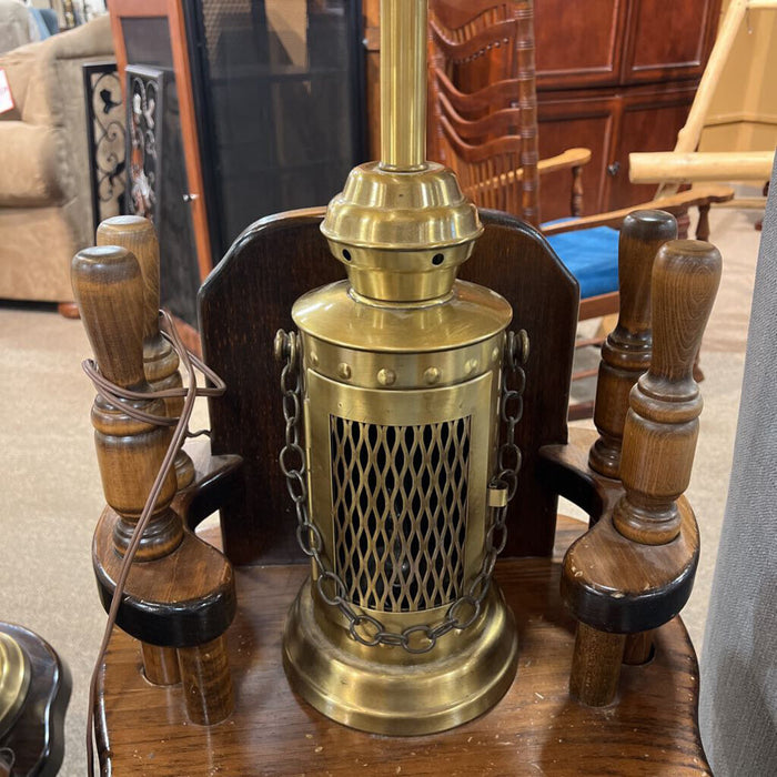 End Table w/ Antique Gold Lamp Attached