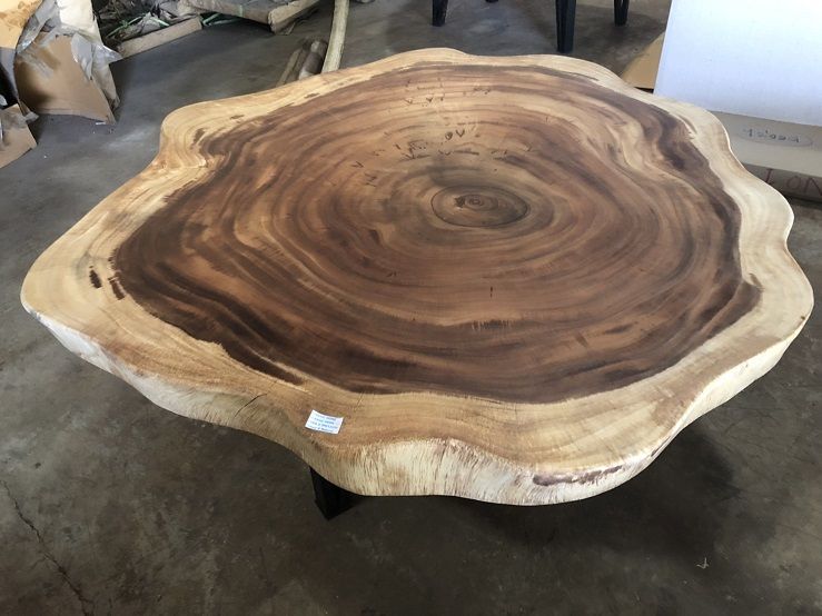 Live Edge - Coffee Table With Metal Base