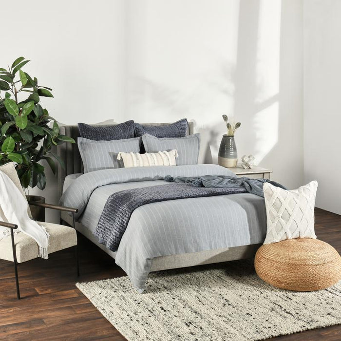 Bari - Velvet Quilt Set