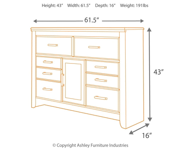 Juararo Six Drawer Dresser