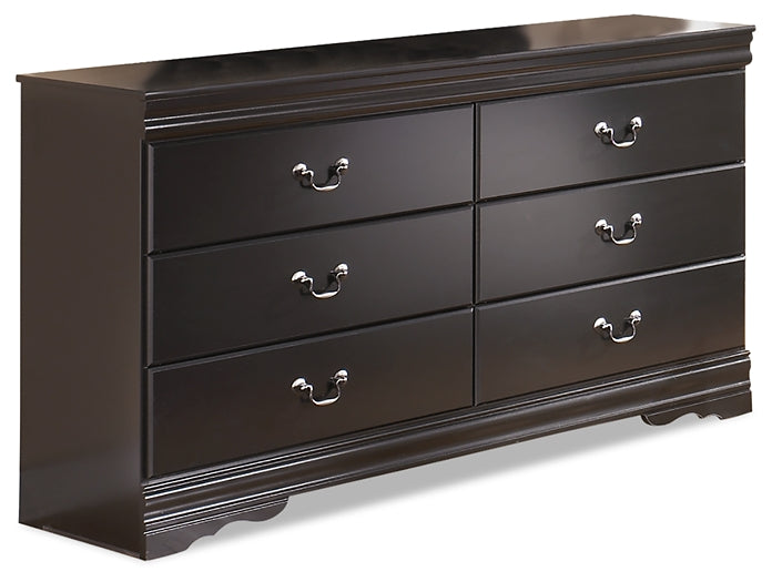 Huey Vineyard Six Drawer Dresser