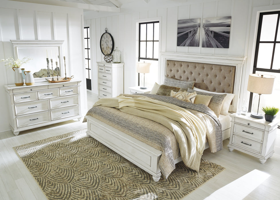 Kanwyn Queen Panel Bed with Mirrored Dresser