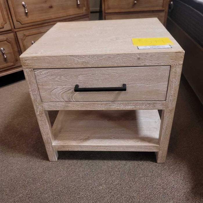 Belenburg End Table